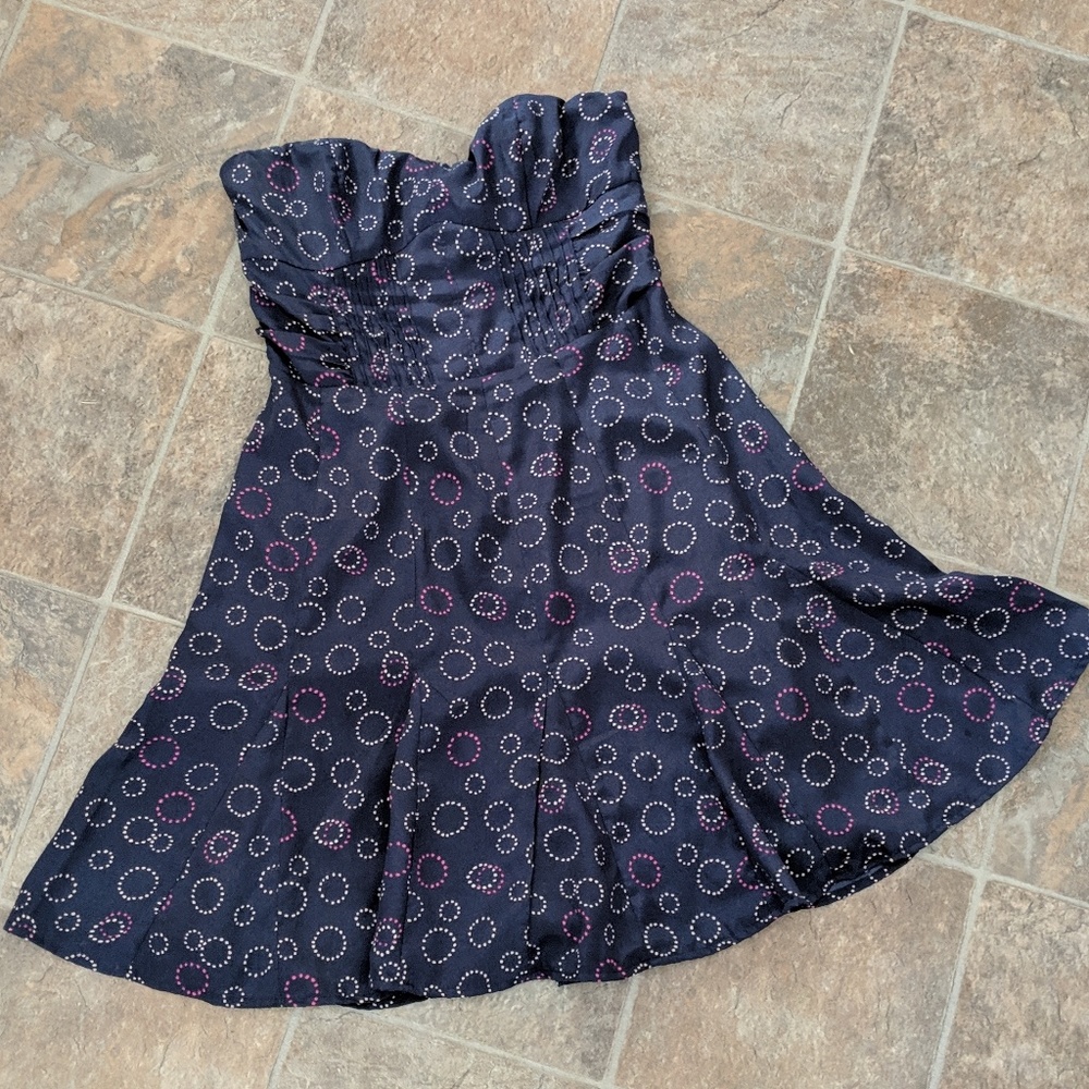 Adorable navy blue strapless dress